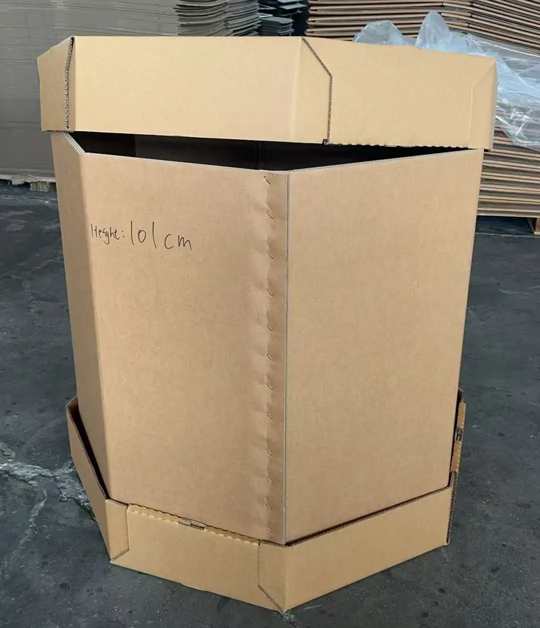 叉车搬运托盘纸箱